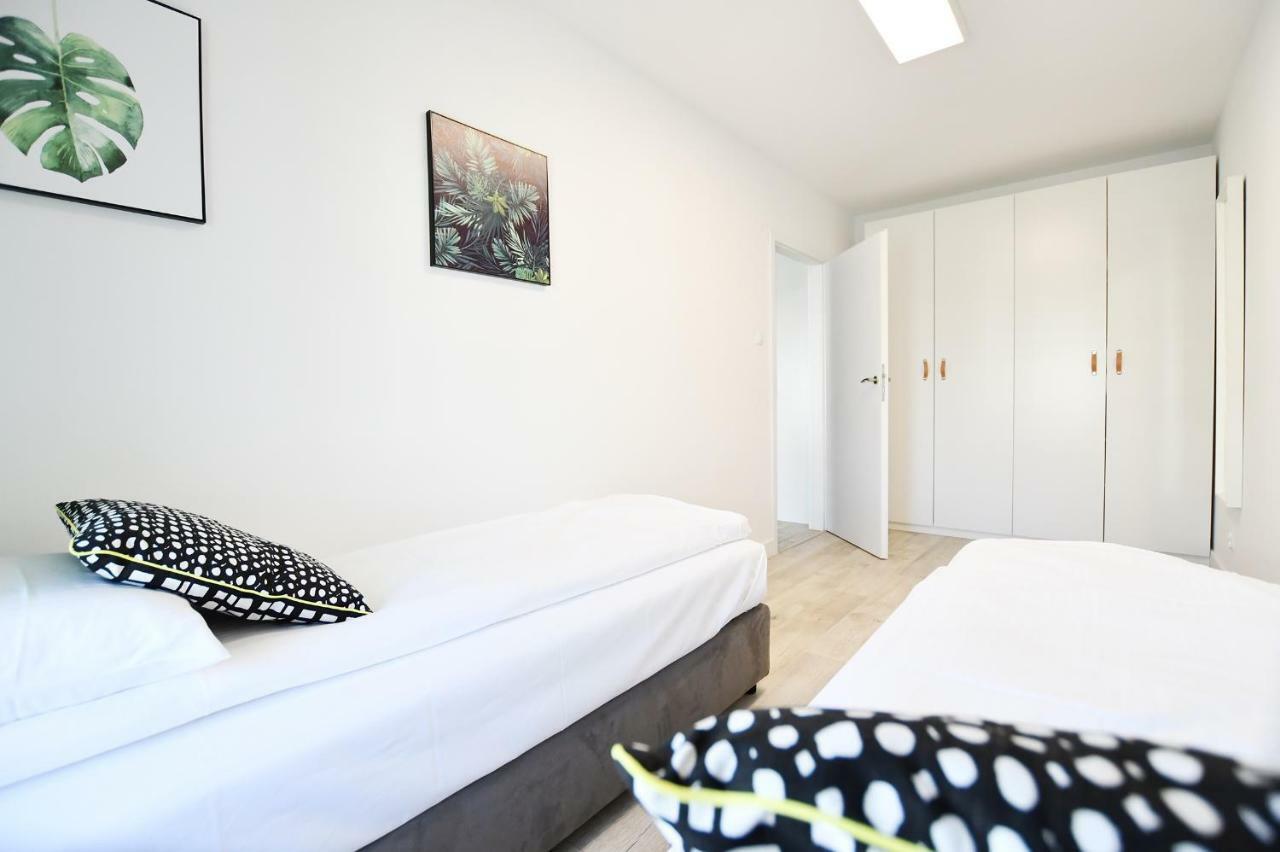 Apartament Lazur Z Miejscem Postojowym W Garazu Kołobrzeg Exterior foto
